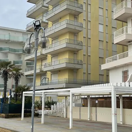 Cansiglio- Walterigato Apartments- Solo Per Famiglie Appartamento Lido di Jesolo