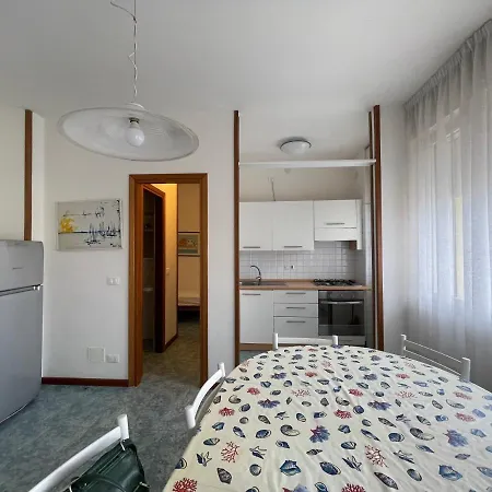 Διαμέρισμα Cansiglio- Walterigato Apartments- Solo Per Famiglie Τζεσόλο Λίντο