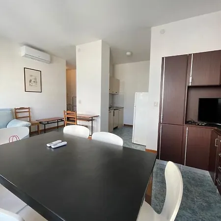 Appartamento Cansiglio- Walterigato Apartments- Solo Per Famiglie